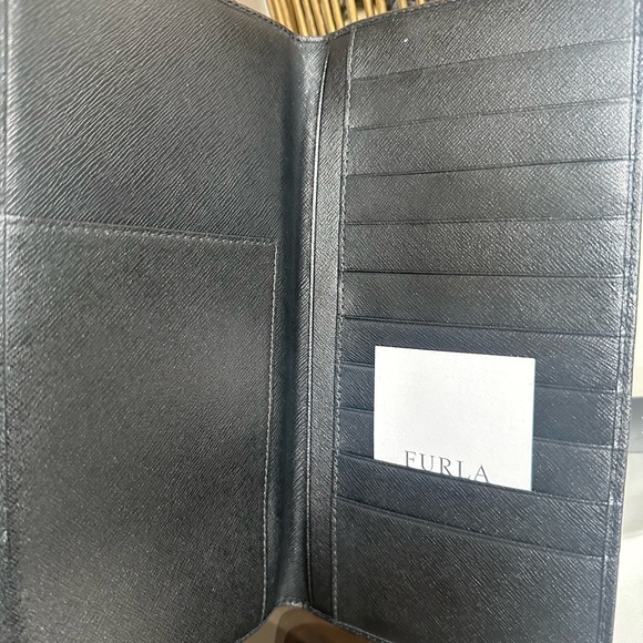 Furla Elegant Black Document/Card Holder - Picture 4 of 8
